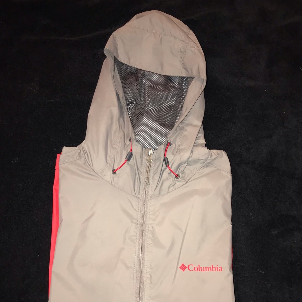 Columbia windbreaker